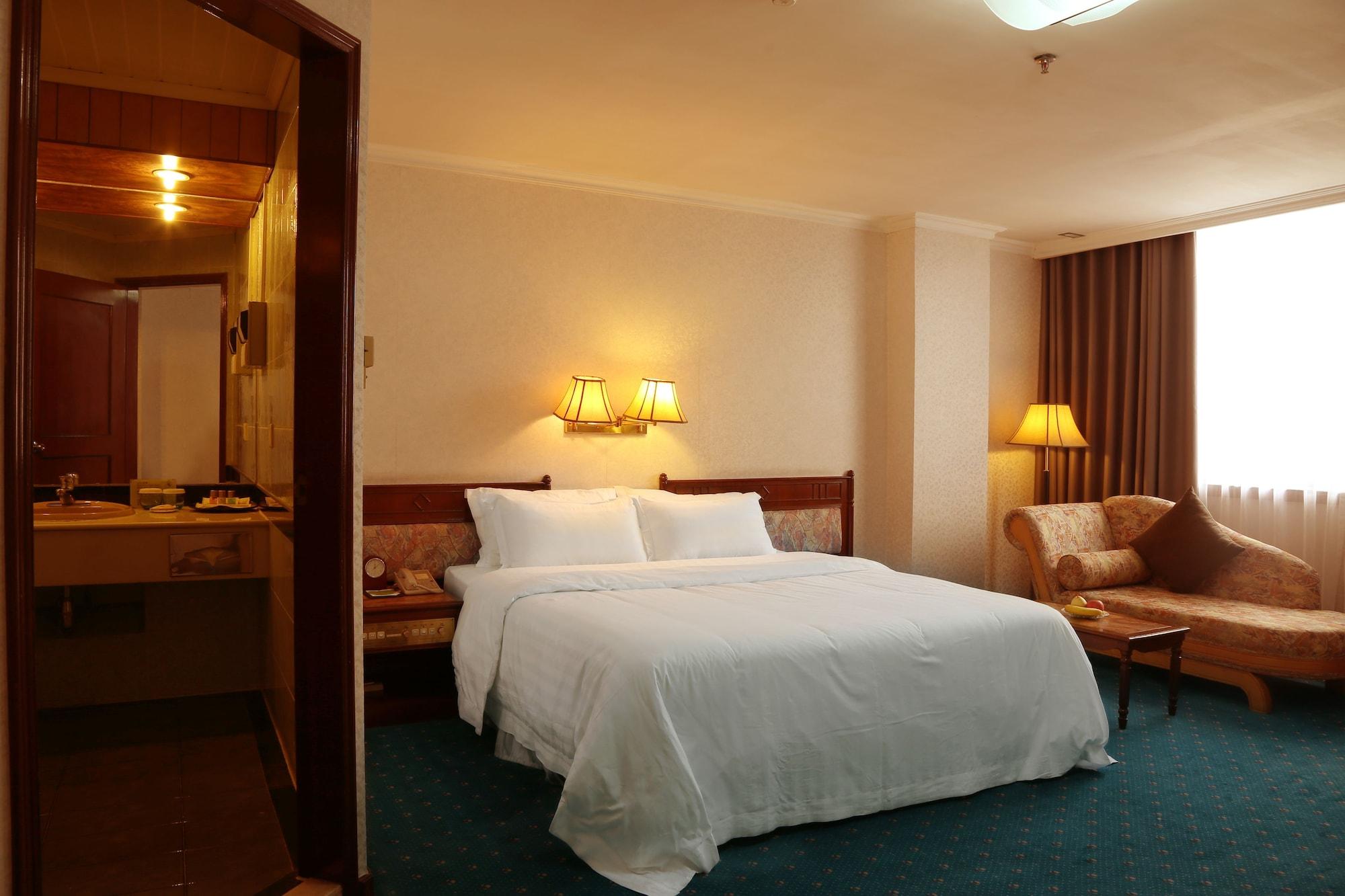 Golden City Hotel Фошань Экстерьер фото